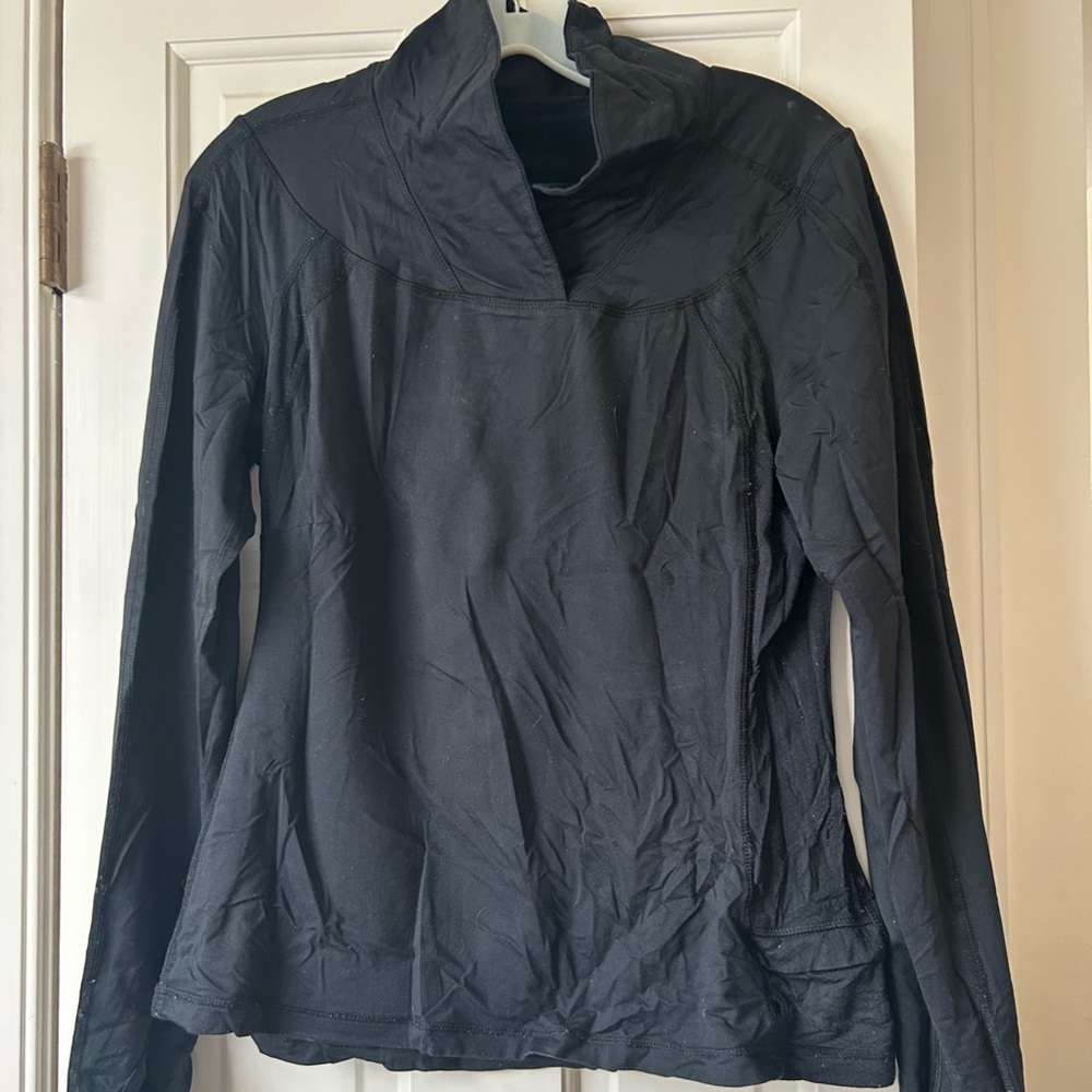 Lululemon size 10 black long sleeve